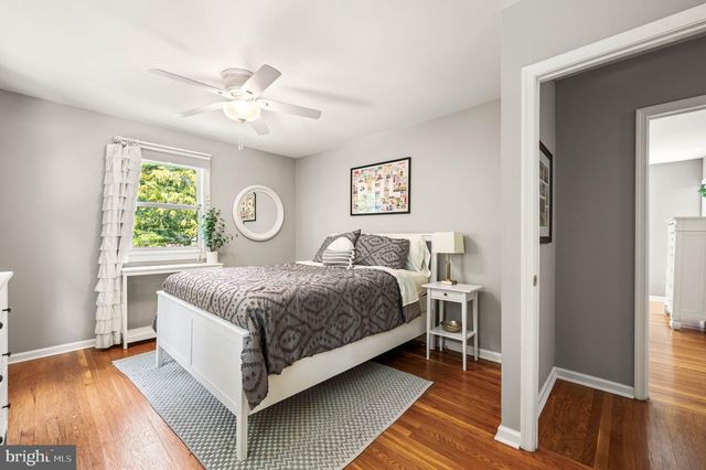6 BRADFORD TER, Newtown Square, PA 19073