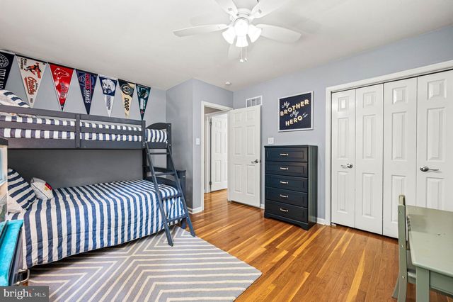 6 BRADFORD TER, Newtown Square, PA 19073