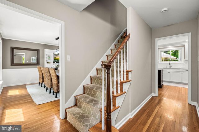 6 BRADFORD TER, Newtown Square, PA 19073