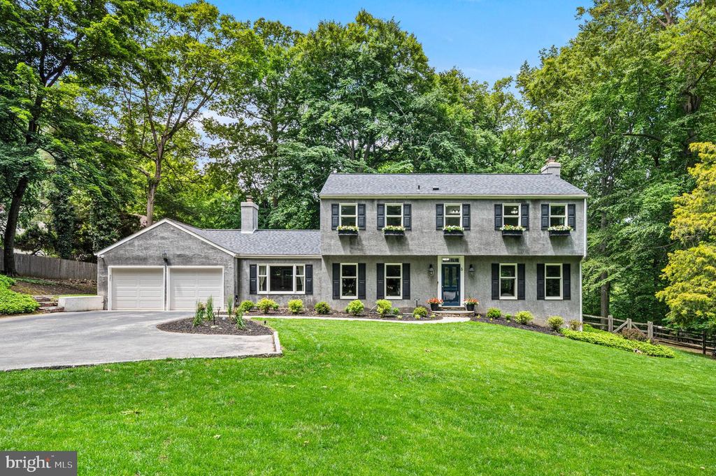 6 BRADFORD TER, Newtown Square, PA 19073