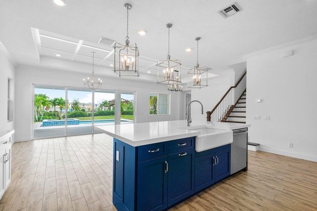 12289 Waterstone Circle, Palm Beach Gardens, FL 33412