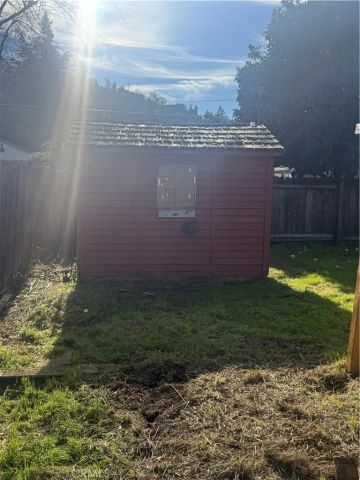 6917 Plaza Terrace, Lucerne, CA 95458