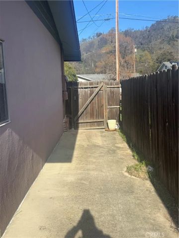 6917 Plaza Terrace, Lucerne, CA 95458