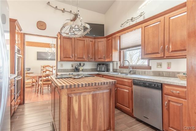 286 River Road, Waddington, NY 13694