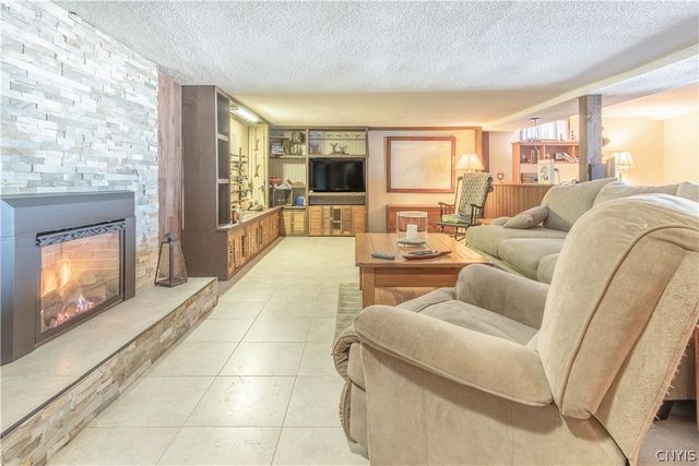 286 River Road, Waddington, NY 13694