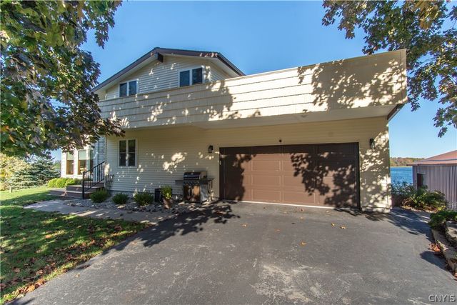 286 River Road, Waddington, NY 13694