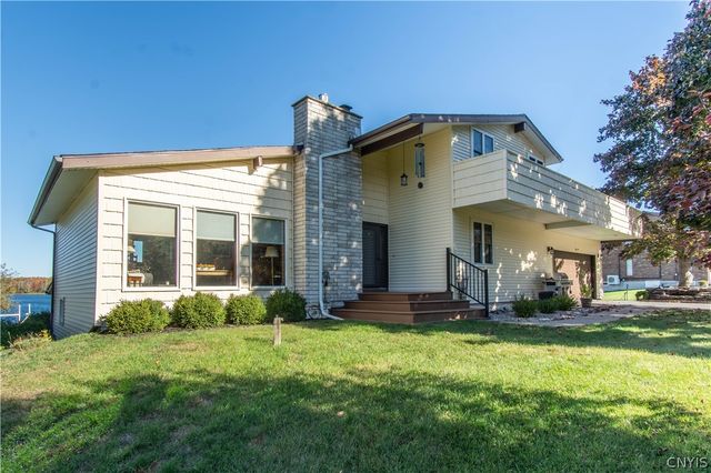 286 River Road, Waddington, NY 13694