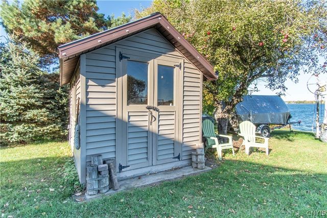 286 River Road, Waddington, NY 13694