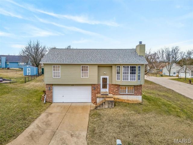 120 Greenbrier Boulevard, Festus, MO 63028