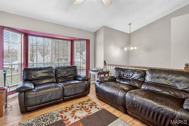 120 Greenbrier Boulevard, Festus, MO 63028