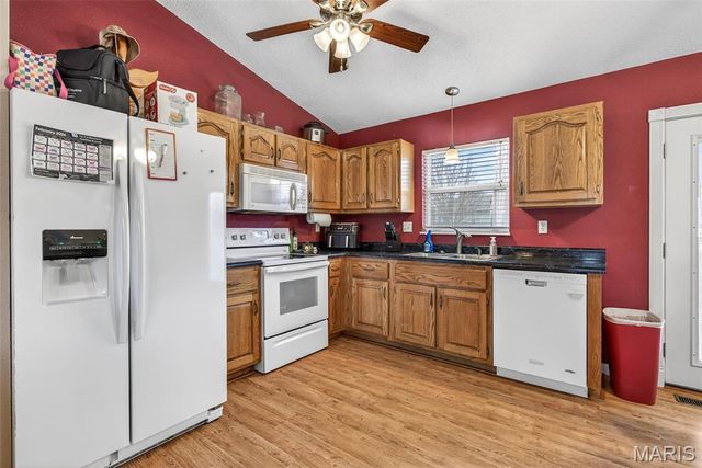 120 Greenbrier Boulevard, Festus, MO 63028