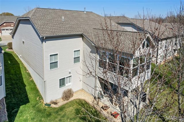 57 Burgundy Place Drive, Dardenne Prairie, MO 63368