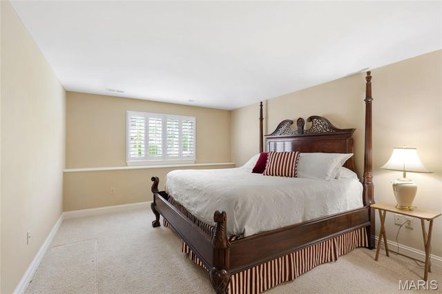 57 Burgundy Place Drive, Dardenne Prairie, MO 63368