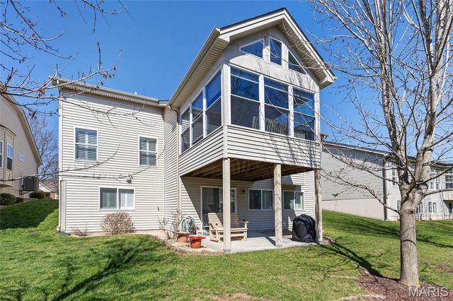 57 Burgundy Place Drive, Dardenne Prairie, MO 63368
