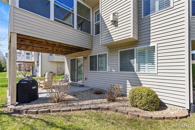 57 Burgundy Place Drive, Dardenne Prairie, MO 63368