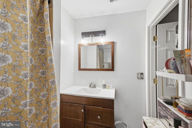1422 N EDEN ST, Baltimore, MD 21213