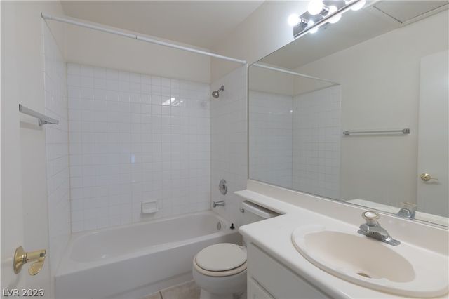 9882 Silver Chimes Court, Las Vegas, NV 89183