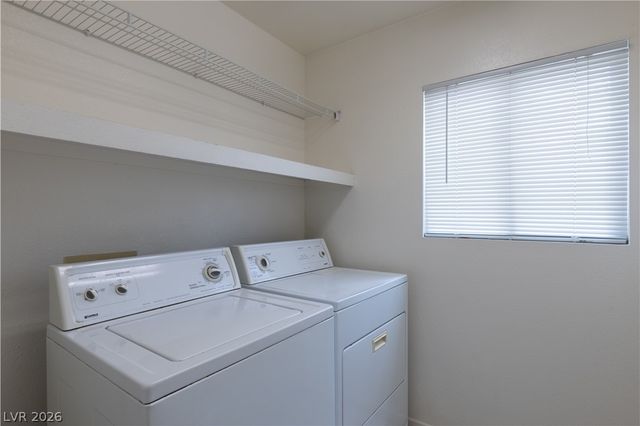 9882 Silver Chimes Court, Las Vegas, NV 89183