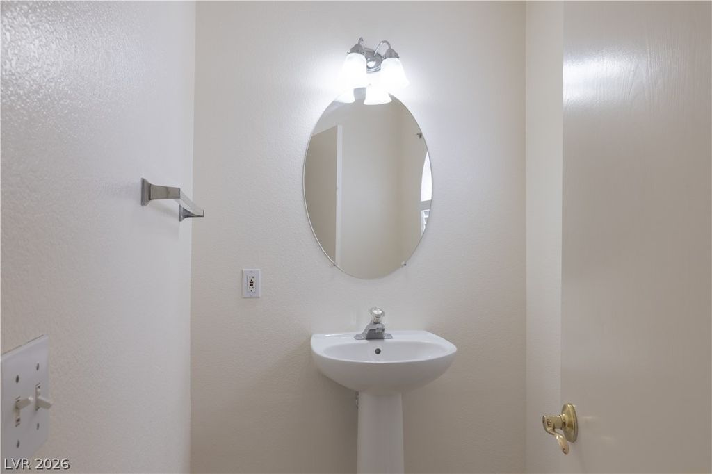 Image 24 of property listing at 9882 Silver Chimes Court, Las Vegas, NV 89183