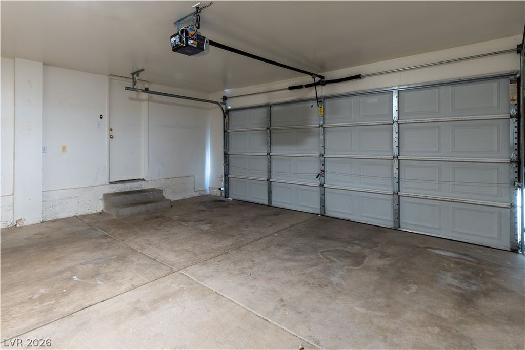 Image 27 of property listing at 9882 Silver Chimes Court, Las Vegas, NV 89183