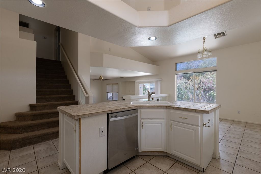 Image 3 of property listing at 9882 Silver Chimes Court, Las Vegas, NV 89183