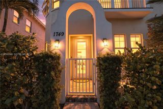 1749 NE 9th Street, Fort Lauderdale, FL 33304