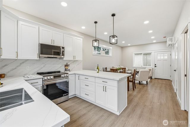 210 Carolina St, Bellingham, WA 98225