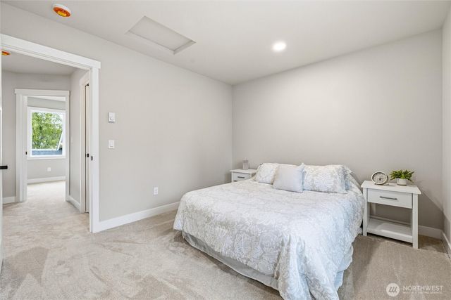 210 Carolina St, Bellingham, WA 98225