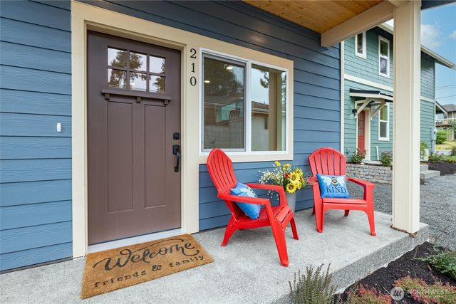 210 Carolina St, Bellingham, WA 98225