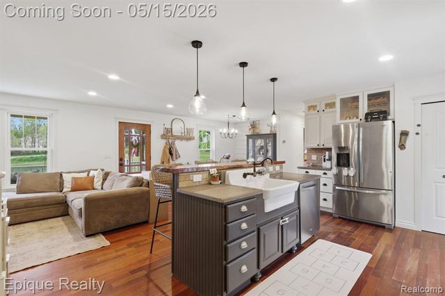 4094 E M 36, Pinckney, MI 48169