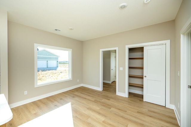 3525 N Azalea, Wichita, KS 67205