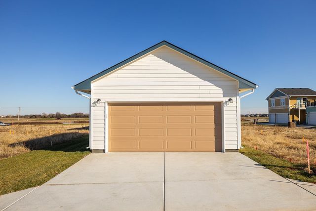 3525 N Azalea, Wichita, KS 67205
