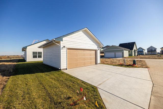 3525 N Azalea, Wichita, KS 67205