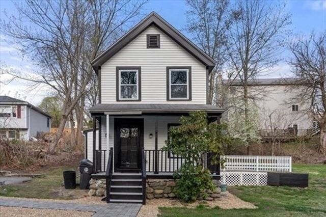 18 Wainwright Ave, Haverhill, MA 01835