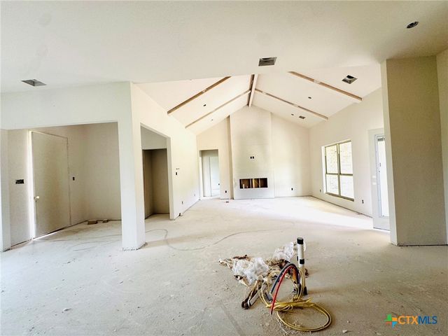 107 Chantry Lane, Gatesville, TX 76528