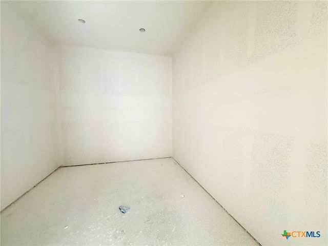 107 Chantry Lane, Gatesville, TX 76528