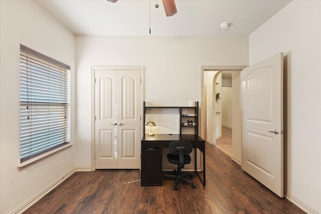 320 Gotland Drive, Grand Prairie, TX 75052