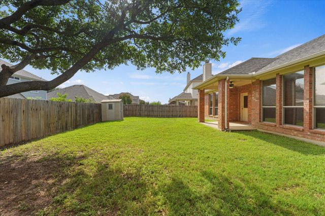 320 Gotland Drive, Grand Prairie, TX 75052