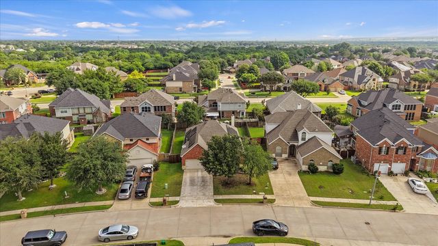 320 Gotland Drive, Grand Prairie, TX 75052