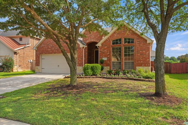 320 Gotland Drive, Grand Prairie, TX 75052