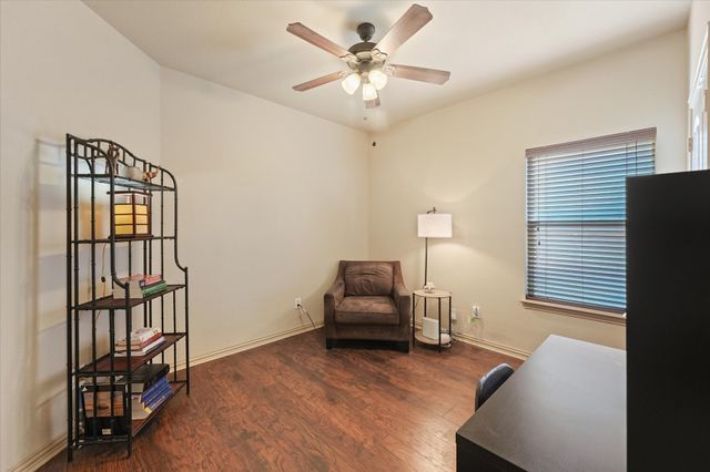 320 Gotland Drive, Grand Prairie, TX 75052