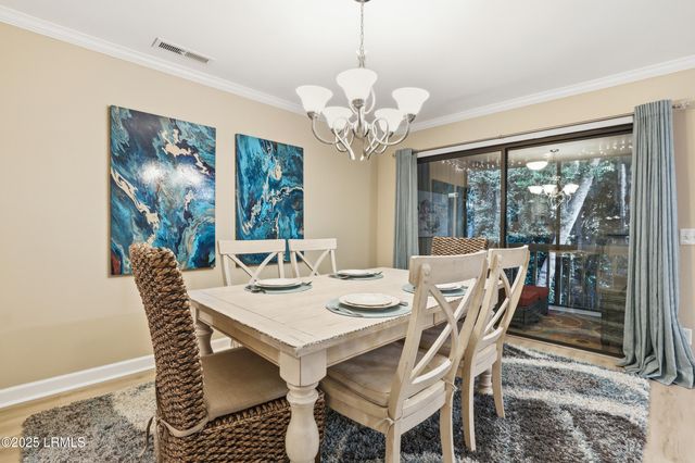 1 Gloucester Rd Apt 305, Hilton Head Island, SC 29928