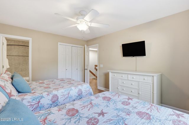 1 Gloucester Rd Apt 305, Hilton Head Island, SC 29928