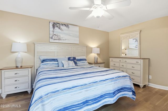 1 Gloucester Rd Apt 305, Hilton Head Island, SC 29928