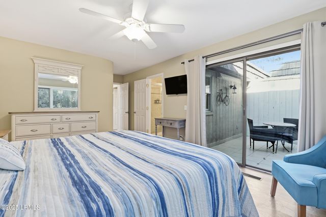 1 Gloucester Rd Apt 305, Hilton Head Island, SC 29928