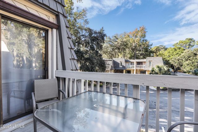 1 Gloucester Rd Apt 305, Hilton Head Island, SC 29928