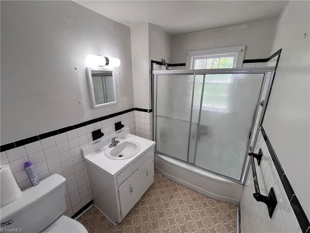 3729 Main Street, Winston-salem, NC 27127