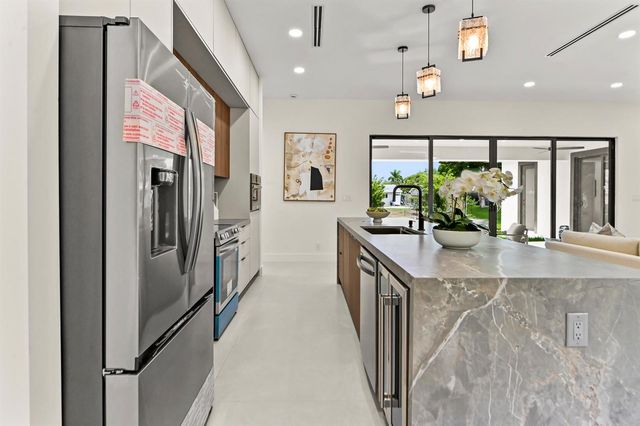 621 NW 42nd Avenue, Coconut Creek, FL 33066