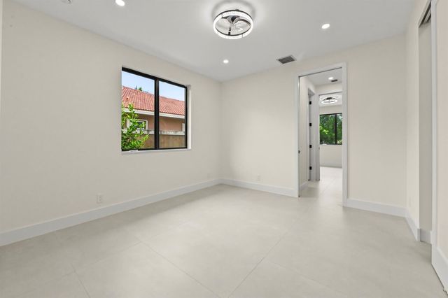 621 NW 42nd Avenue, Coconut Creek, FL 33066