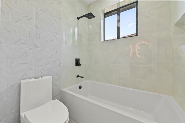 621 NW 42nd Avenue, Coconut Creek, FL 33066